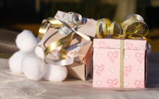 Gaver til hende, der ikke koster en formue – forkæl med stilfulde smykker